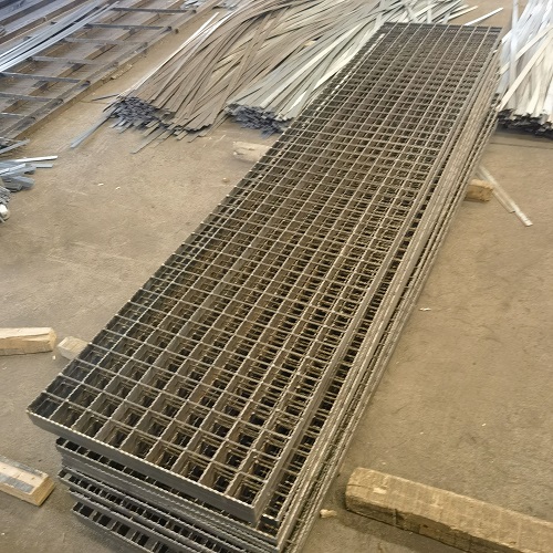 車間平臺鋼格柵鋼格板應用全解析