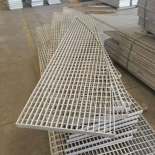 石化行業鋼格板防火方案：阻燃涂層如何選擇？