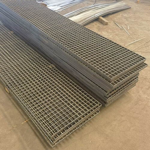 為什么說鋼格柵是工程建設(shè)的 “全能選手”？